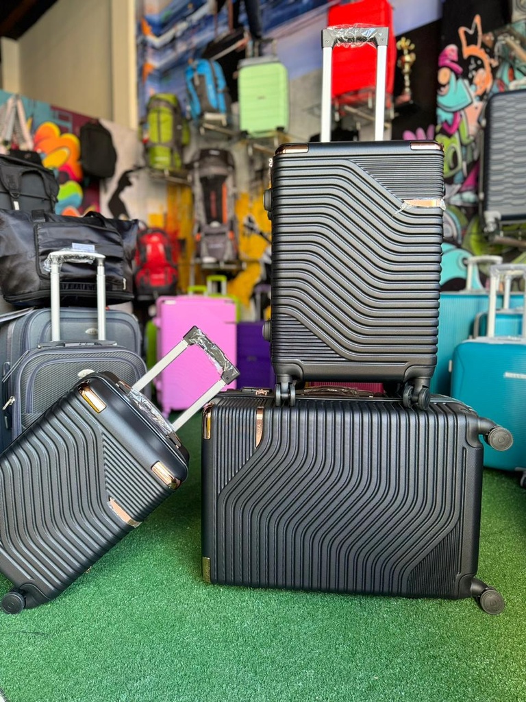 Maleta Fibra 82 Grand 3 Negro